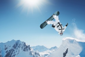 开云官网2026-孙兴慜封神夜，当亚洲之光刺穿巴黎的傲慢