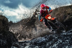 开云体育-奥纳纳筑起叹息之墙，西班牙险胜波兰背后的隐形巨人