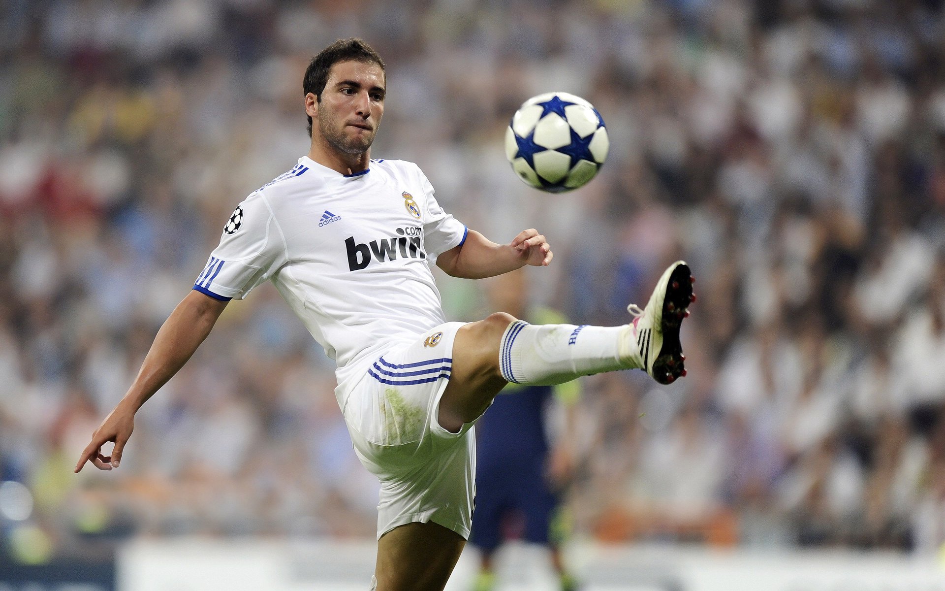 切尔西一波带走澳大利亚，巴雷拉节奏完全掌控，当意式歌剧响彻绿茵场