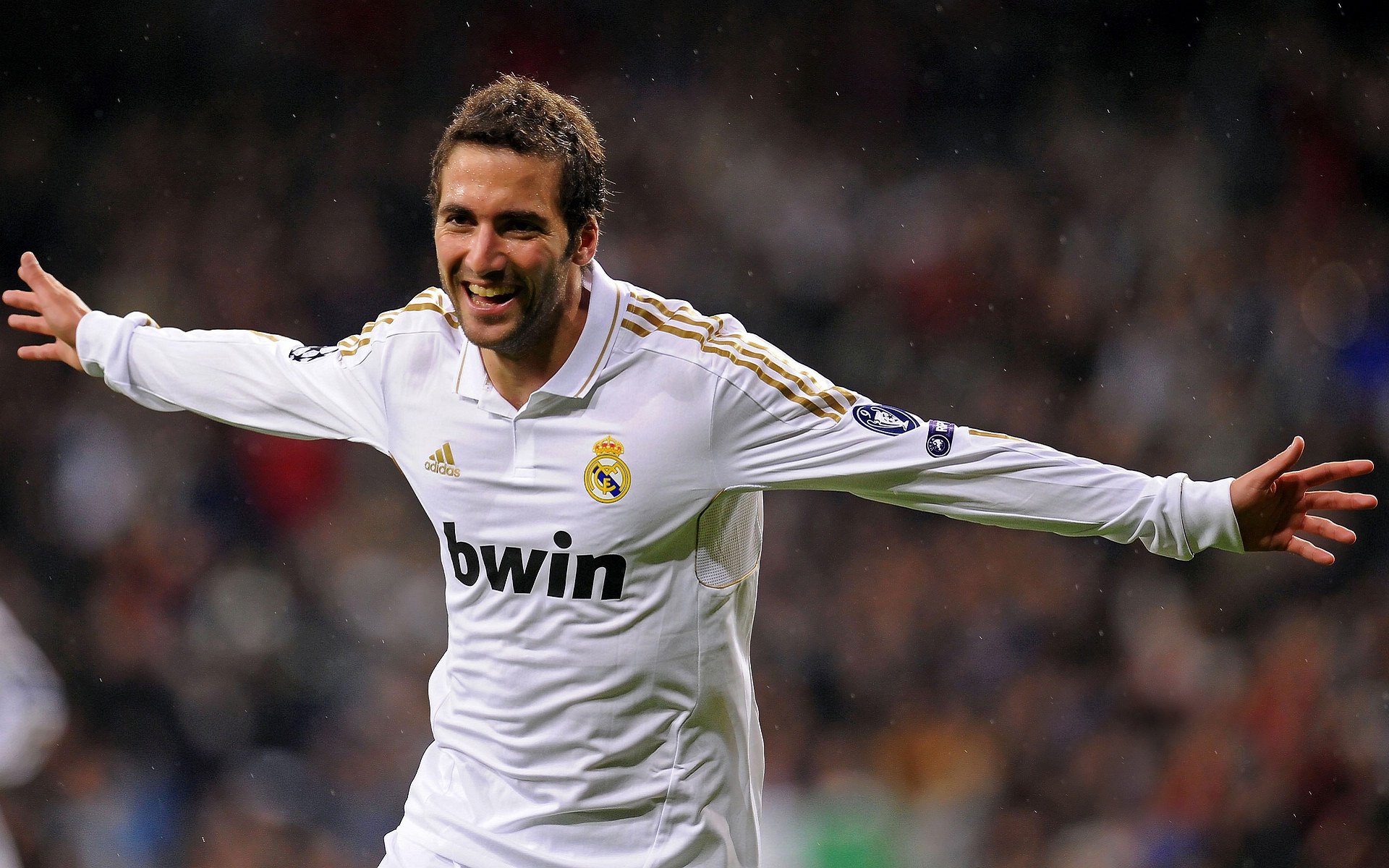 富安健洋爆发,亚洲铁闸的崛起与南美足球的权力更迭