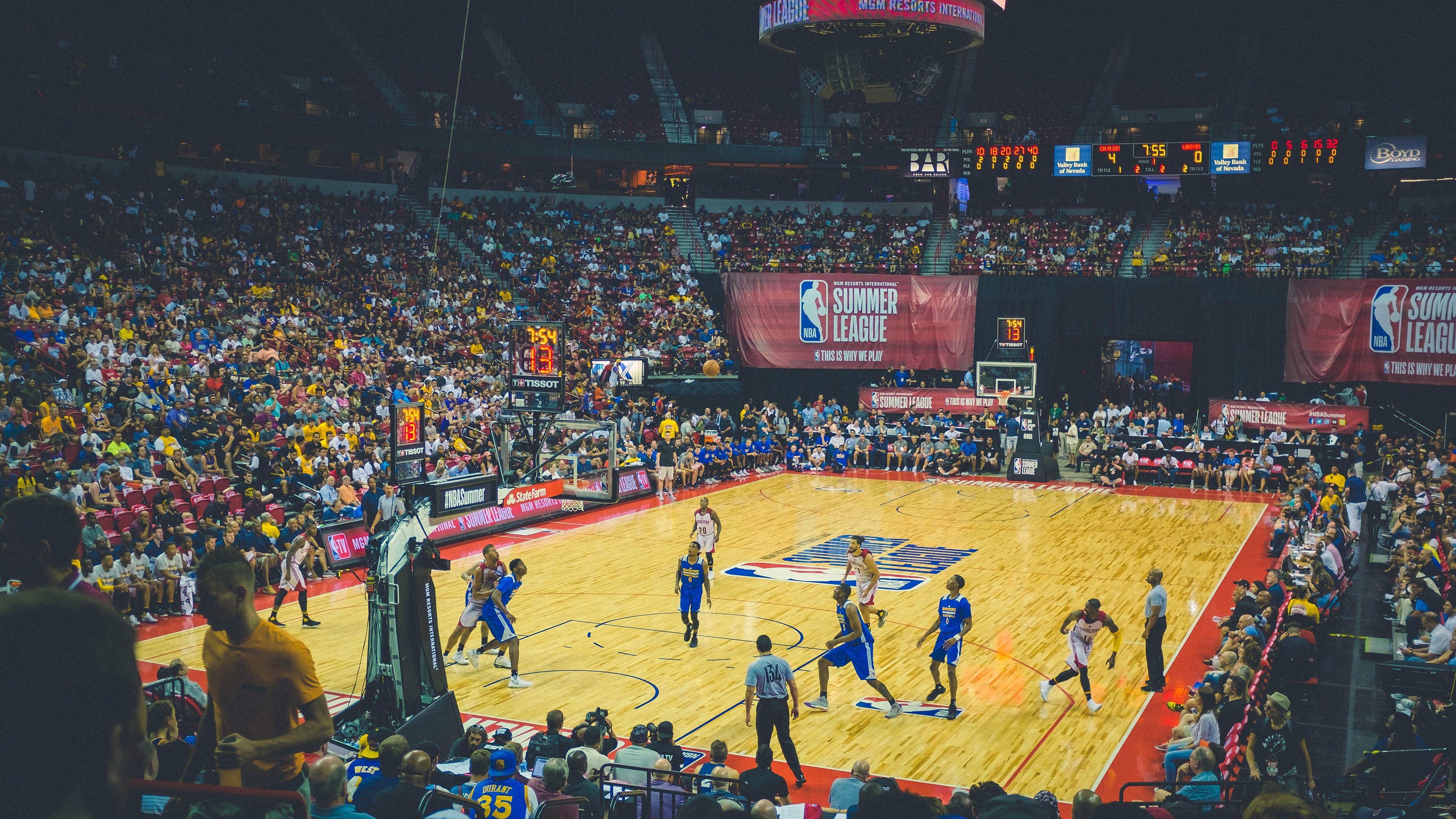 帕尔默一夫当关,委内瑞拉完胜东道主卡塔尔